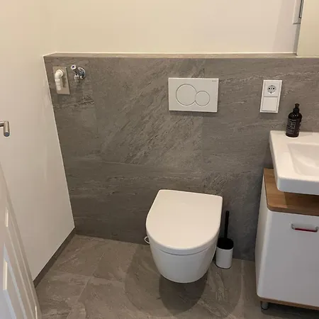 Hochwertige Luxuswohnung Mit Guter Verbindung Zum Flughafen Munich