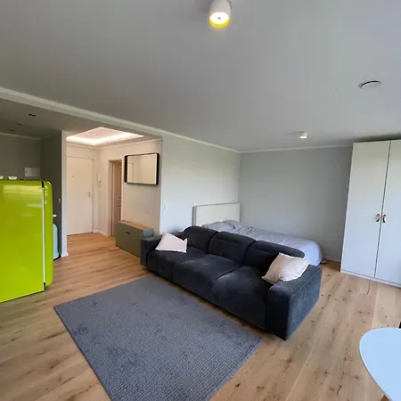 Appartamento Hochwertige Luxuswohnung Mit Guter Verbindung Zum Flughafen